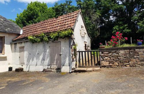 Aubazine Apartment | Gîte de France Au bon accueil 2 épis - Gîte de France 4 personnes MAE-6654
