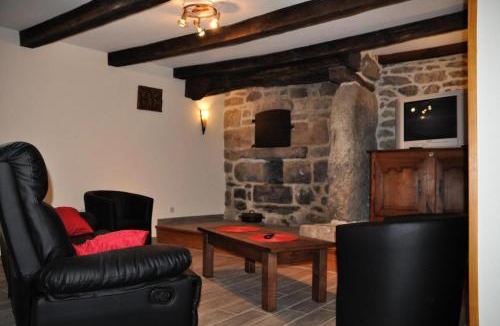 Bonnefond Apartment | Gîte de France Le fournil de paulette et guy 4 épis - Gîte de France 6 personnes MAE-0154