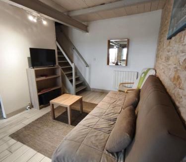 Linazay House | Gîte de Grange