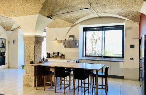 Vourey Villa | Gîte de groupe de caractère 12-14 pers avec jacuzzi - Ancien domaine de Chartreux
