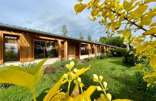 Domaize House | Gîte de groupe et charmant cottage L'Agnel