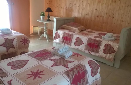 Mesples House | Gîte de groupe Les Dames Vertes