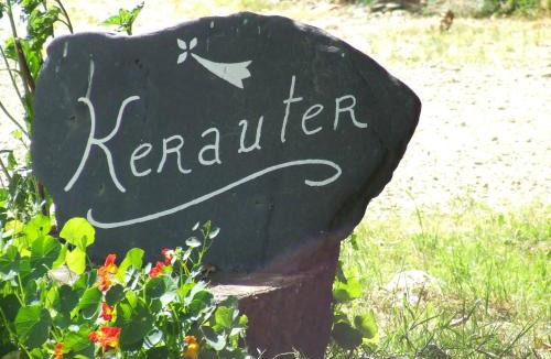 Saint-Mayeux House | Gîte de Kerauter