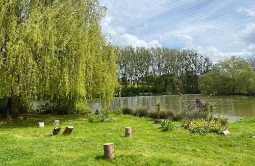 Rouez Bed & Breakfast | Gîte de l'Abbaye de champagne