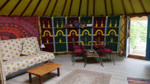 Aouste-sur-Sye Other | gîte de l'aigle