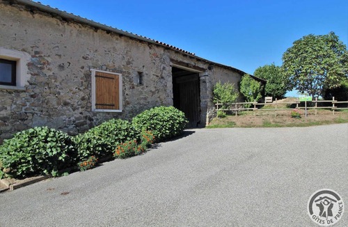 Pomeys House | Gîte de L'enclos - Pomeys