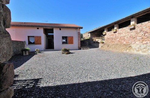 Pomeys House | Gîte de L'enclos - Pomeys