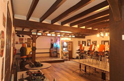 Saint-Brisson-sur-Loire House | gîte de l'Olivier, auberge de saint Brisson