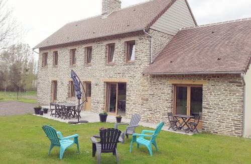 Saint-Germain-du-Crioult House | Gîte de Landemeure, 10 couchages, accès PMR
