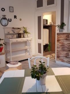 Picquigny Apartment | Gîte de l'Orchidée