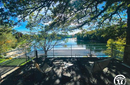 Arvieu House | Gîte de la Anse sur Pareloup