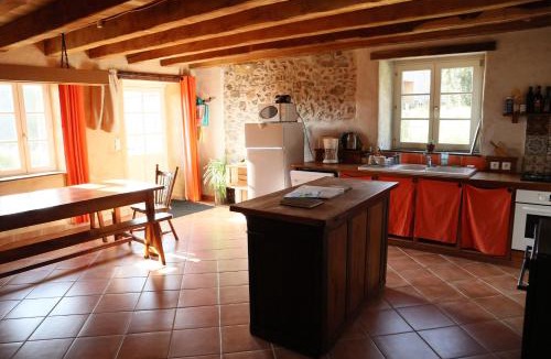 Secondigny House | Gîte de la Barlière