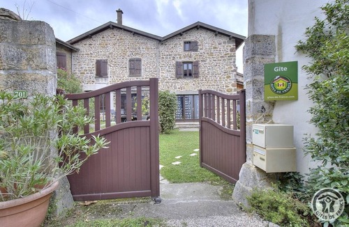 Dommartin House | Gîte de la Bergeonnière