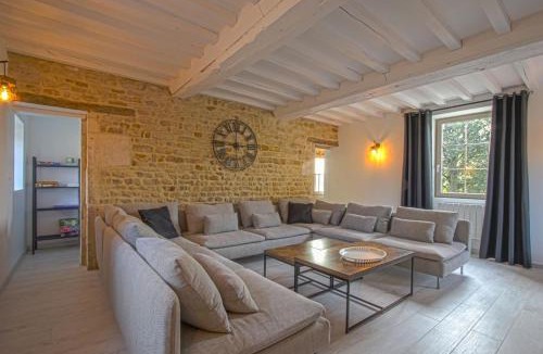 Lingevres House | GÎTE de la Bertinière