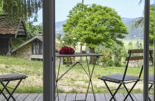 Champagneux House | Gîte de la Cascade, Maison Spacieuse Avec Piscine