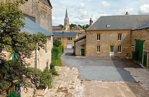 Thin-le-Moutier House | Gîte de la cour Ronty
