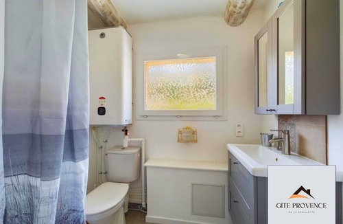 Paluds de Noves Bed & Breakfast | Gîte de la Draillette