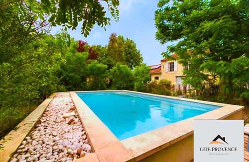 Paluds de Noves Bed & Breakfast | Gîte de la Draillette