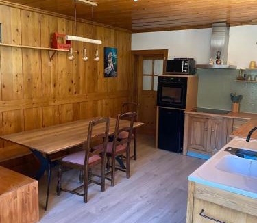 Battenans-Varin House | Gîte de la forêt