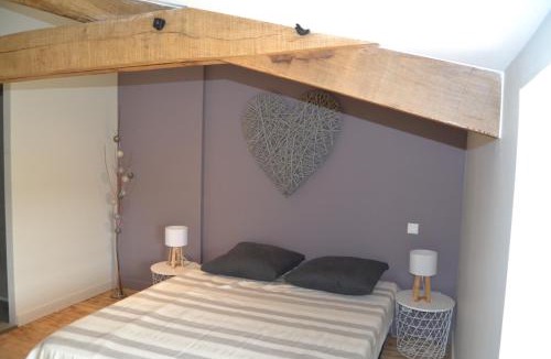 Combrand House | Gîte de la Foye - Le magnolia