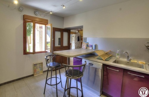 Saint-Benoit House | Gîte de la Cascade - Groslee Saint Benoit