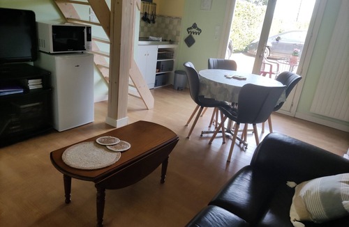 Nouaille-Maupertuis Apartment | Gîte de la Lorada