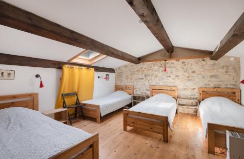 Saint-Guilhem-le-Desert Bed & Breakfast | Gîte de La Tour