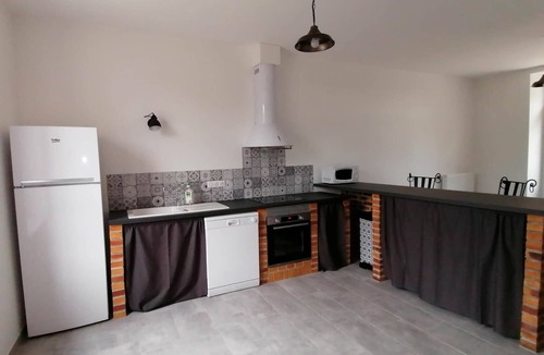 Esclavolles-Lurey House | Gîte de la Gare