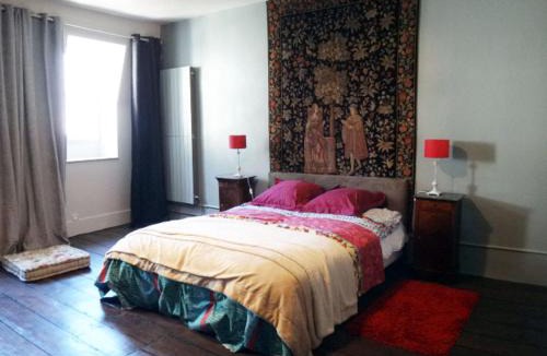 La Charite-sur-Loire Apartment | Gîte de la Galerie du Pont