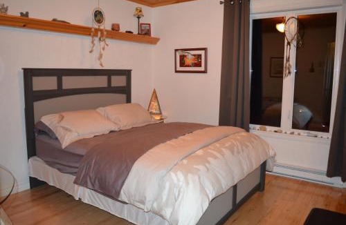 Metabetchouan Bed & Breakfast | Gîte de la Montagne Enchantée