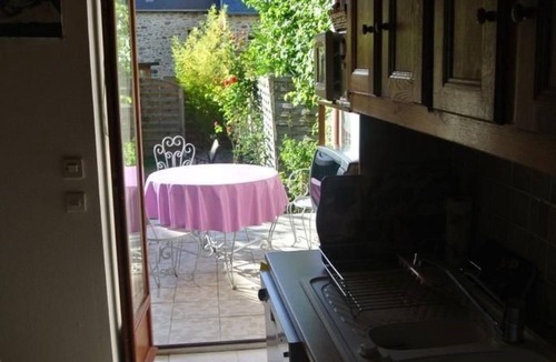 Heugueville-sur-Sienne House | "Gîte de la Sienne" by Interhome