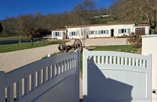 Aurignac Apartment | Gîte de la Source