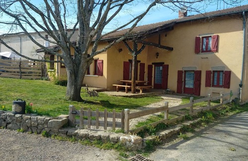 Courpiere House | Gîte de la Vigne Vierge