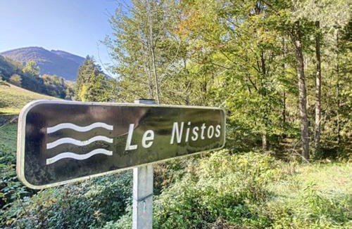 Nistos House | Gîte de montagne « Les Pivoines » à Nistos