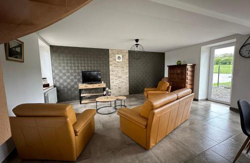 Le Tourneur House | Gîte de Monthardrou