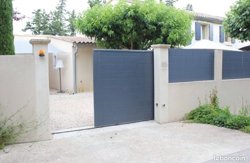 Rognonas Other | Gîte de Plain Pied de 48 m2 Attenant à un mas Provençal