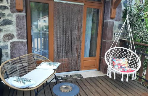 Saint-Julien-des-Chazes Apartment | gîte de Véreuges