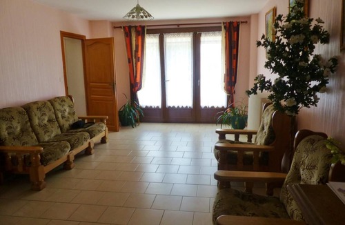 Rocroi House | Gîte DE Vieille Maison Rouge