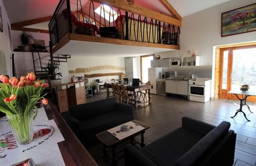 Bessenay House | Gîte des 2 chênes