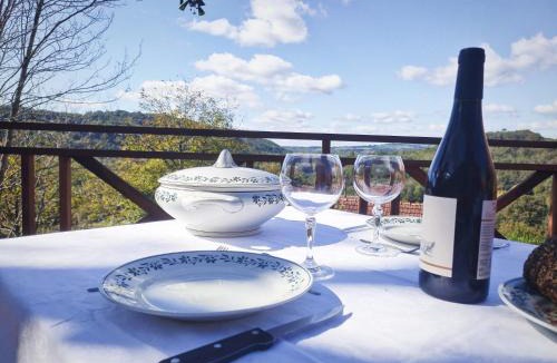 Le Lardin-Saint-Lazare Villa | Gîte des 4 saisons