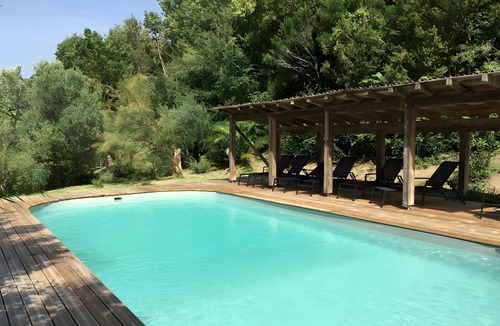 Varennes House | Gîte des Acacias – Château des Varennes