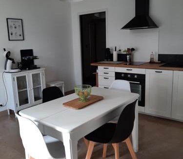 Lacroix-sur-Meuse Apartment | Gîte des Agapanthes