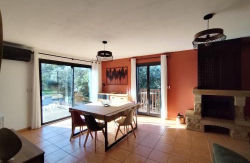 Los Masos House | Gîte des Chênes