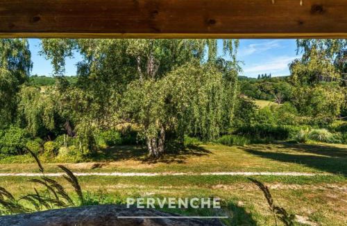 Saint-Prix House | Gîte des fleurs - 5 Chalets