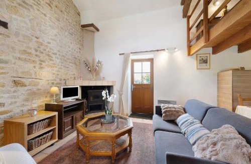 Saint-Juire-Champgillon Apartment | Gîte des Fraignaies