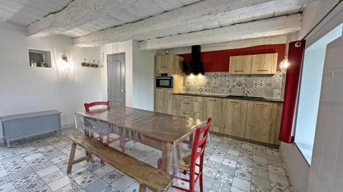 Saint-Laurent-les-Eglises House | Gîte des rousses