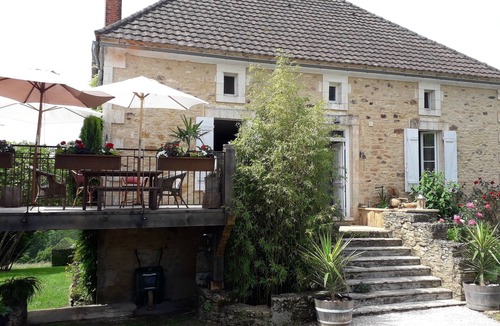 Sauveterre-la-Lemance House | Gîte des Bambous 4 ADULTS and swimming pool