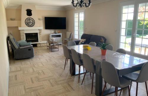 Huisseau-sur-Cosson House | Gîte des Grotteaux