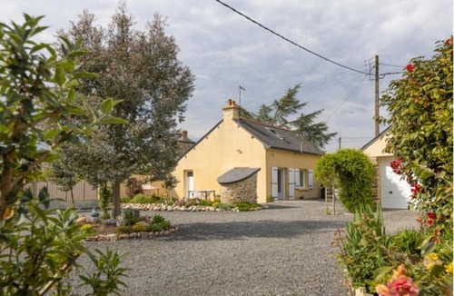 Bain-de-Bretagne House | Gîte Des Huttes