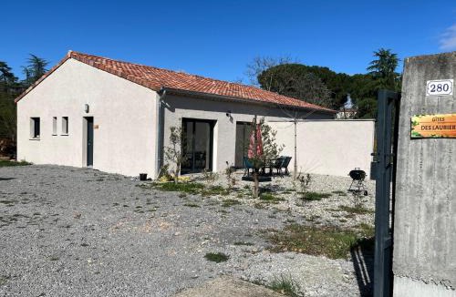 Laurac-en-Vivarais House | Gîte des Lauriers Blancs